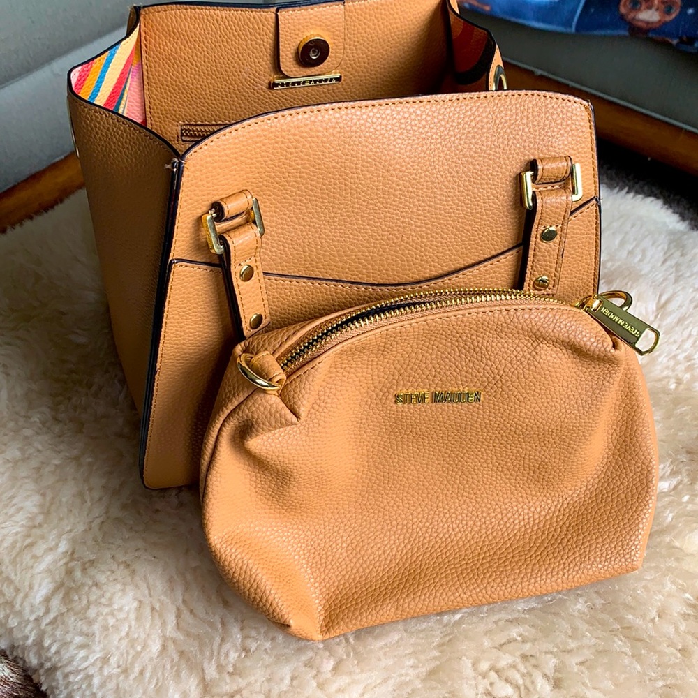 Steve Madden purse set. Never used